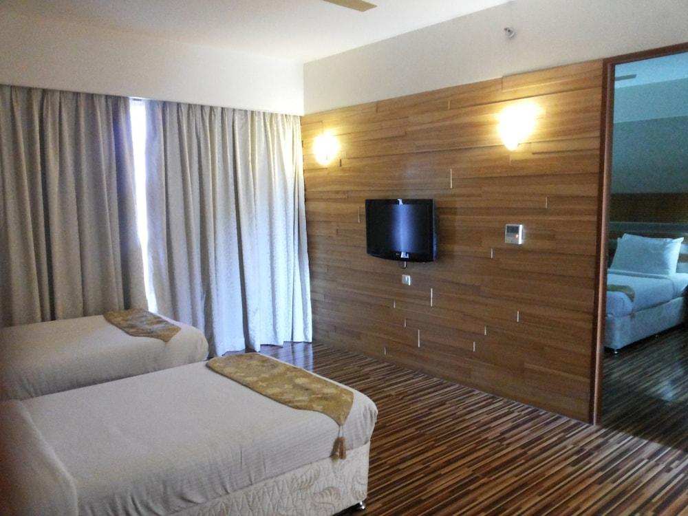 St Laurn The Spiritual Resort Shirdi Esterno foto
