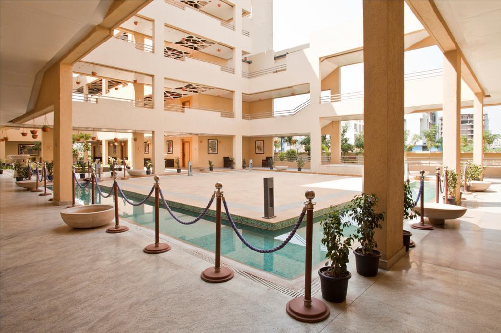 St Laurn The Spiritual Resort Shirdi Esterno foto